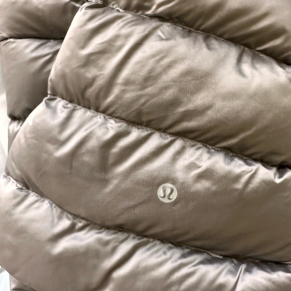 Lululemon Brave the Cold vest - Picture 7 of 7